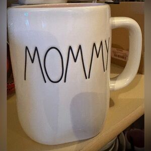 Rae Dunn Mommy Mug